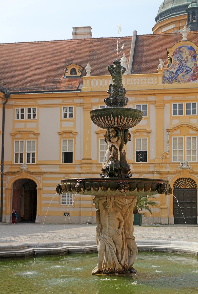 Fountain, Prelate's Courtyard