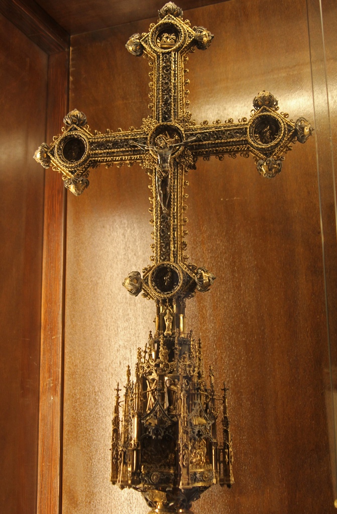 Processional Cross of Archdeacon Simancas