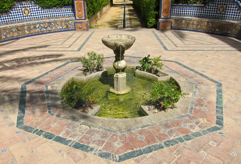 Fountain, Marquis' Garden of Retreat