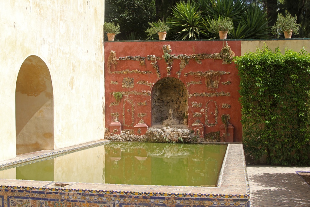 Grotto Fountain, Flower Garden