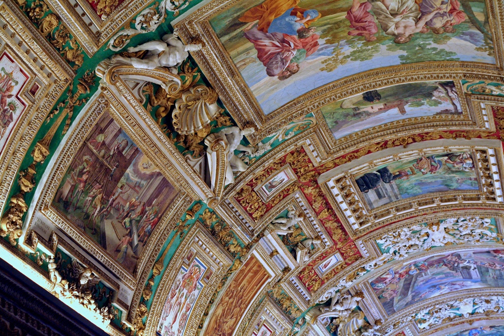 Ceiling, Gallery of the Maps
