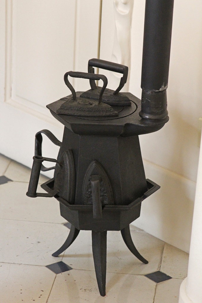 Small Stove with Irons