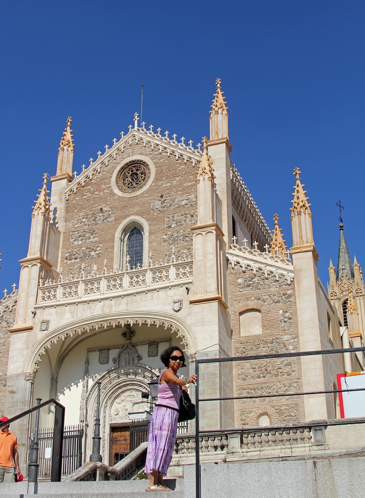 Nella and Iglesia de San Jerónimo el Real