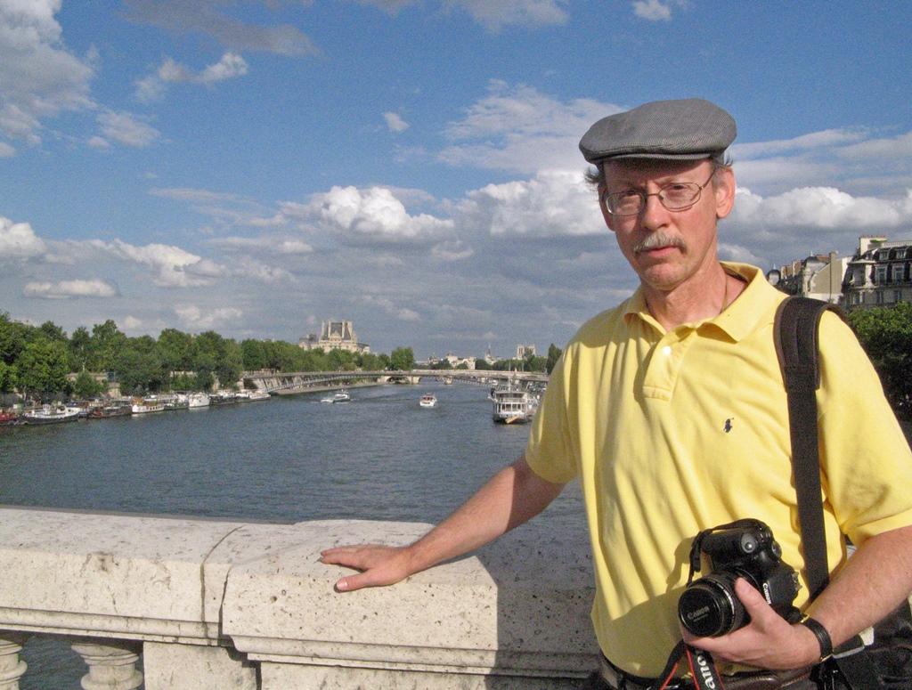 Bob on Pont de la Concorde