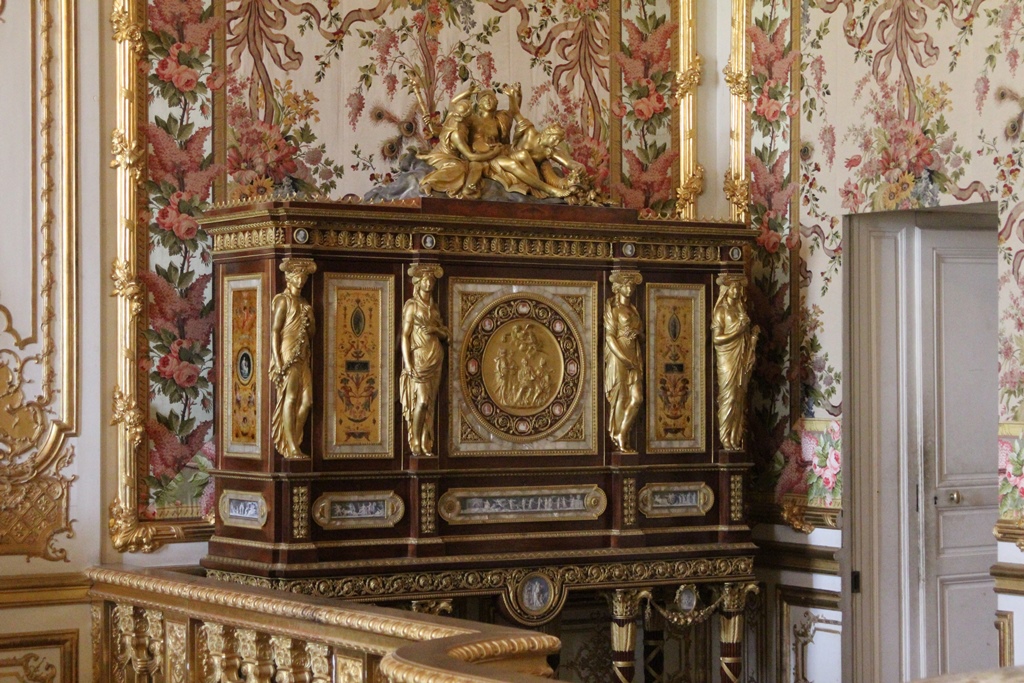 Jewelry Cabinet, Queen's Bedchamber