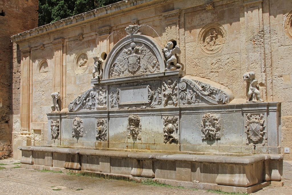 Charles V Fountain