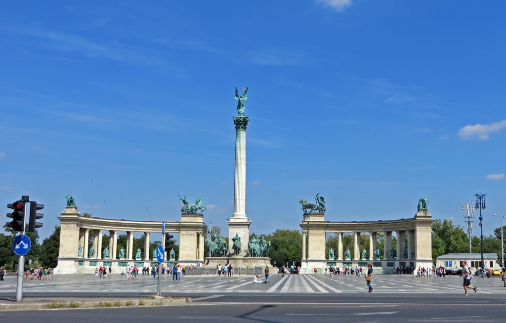 Heroes Square