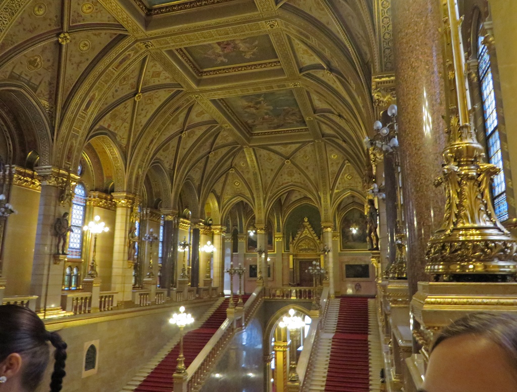 Grand Stairway, Entrance Hall