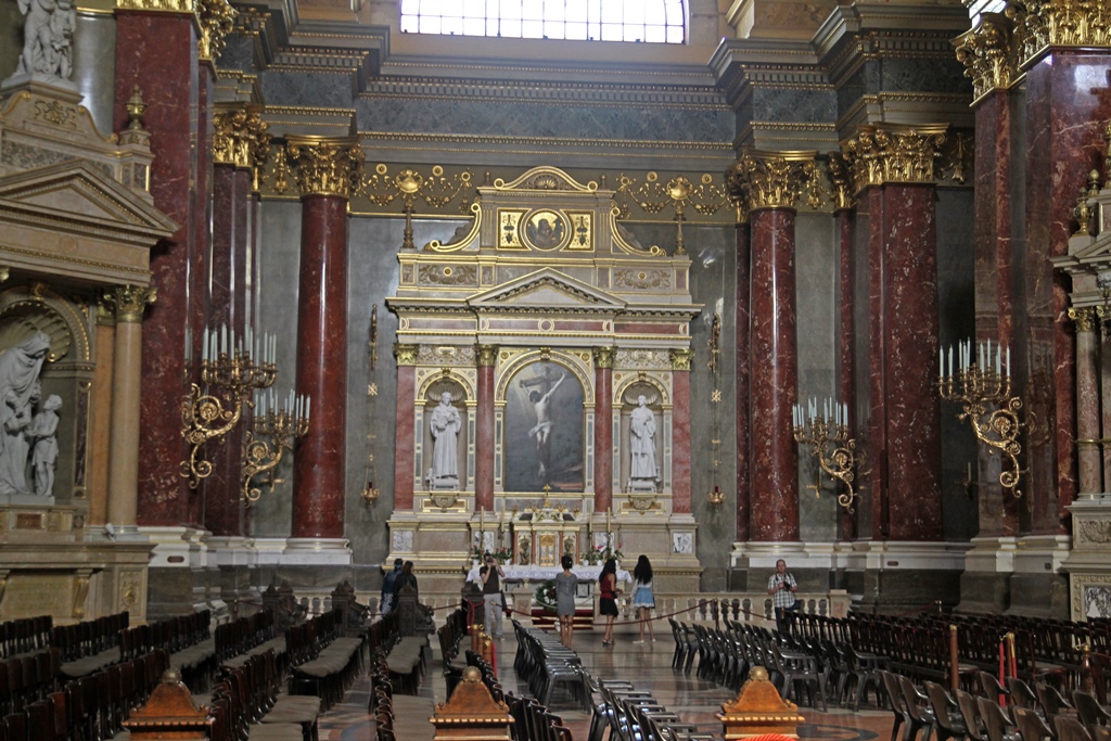 Crucifixion Altar