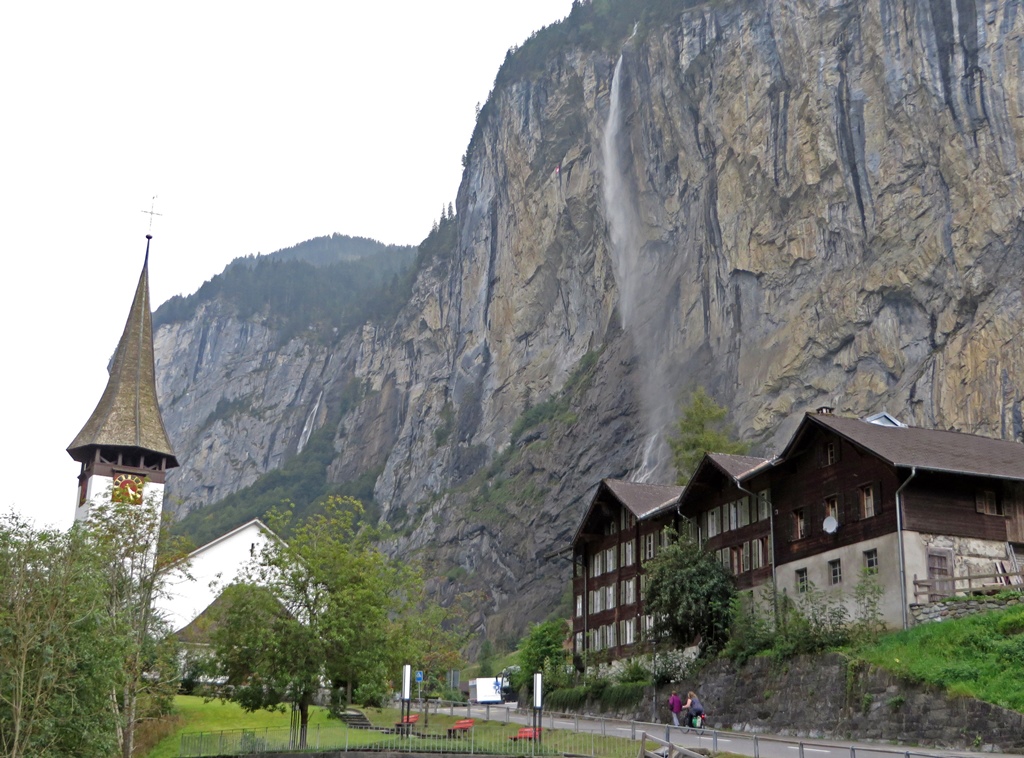 Kirche Lauterbrunnen and Staubbach Falls