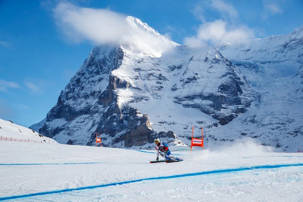 Skier at Lauberhorn