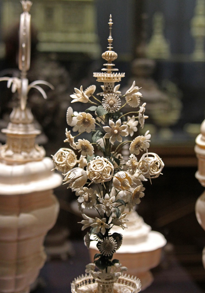 Cup Cover with Flower Bouquet (17th C.)