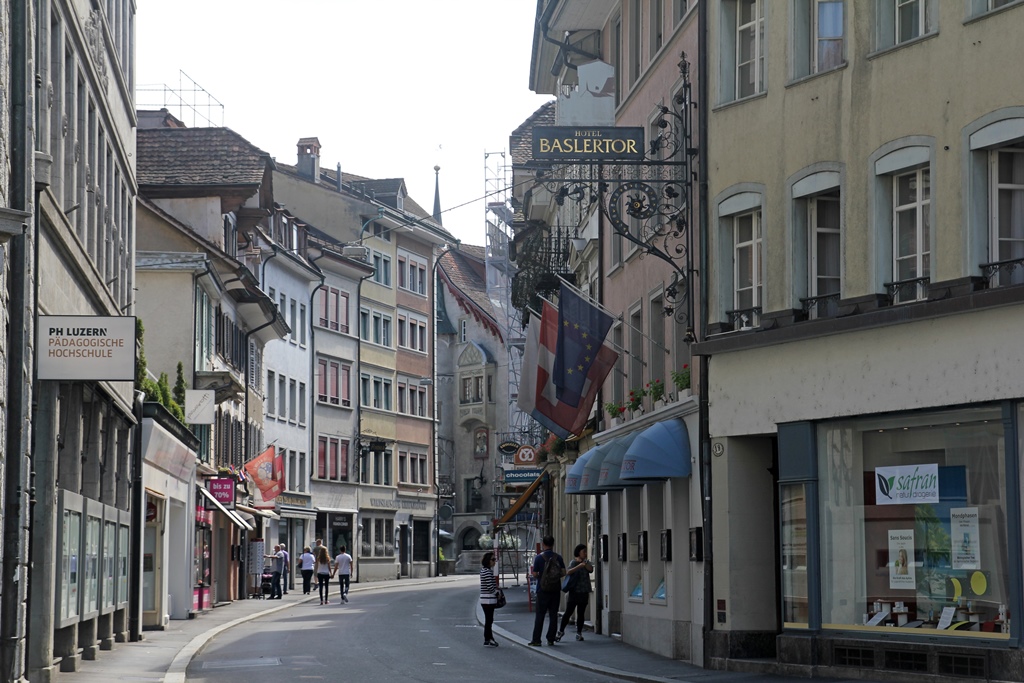 Hotel Baslertor and Pfistergasse