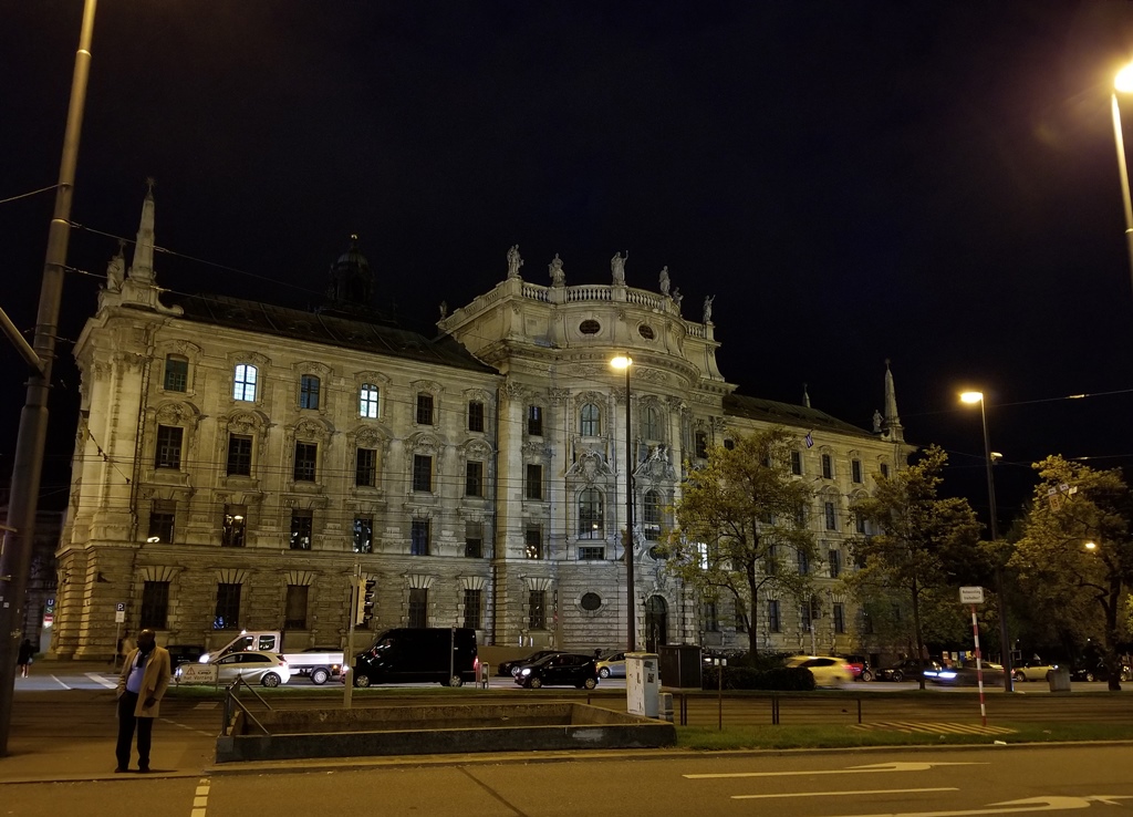 Justizpalast