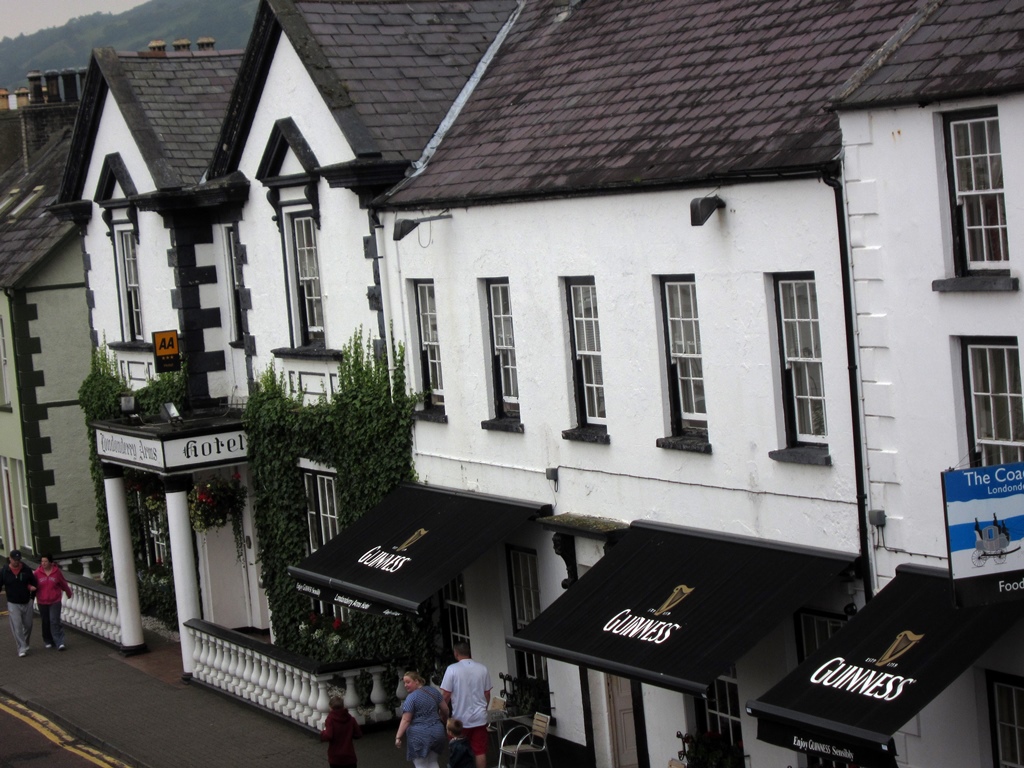 Londonderry Arms Hotel