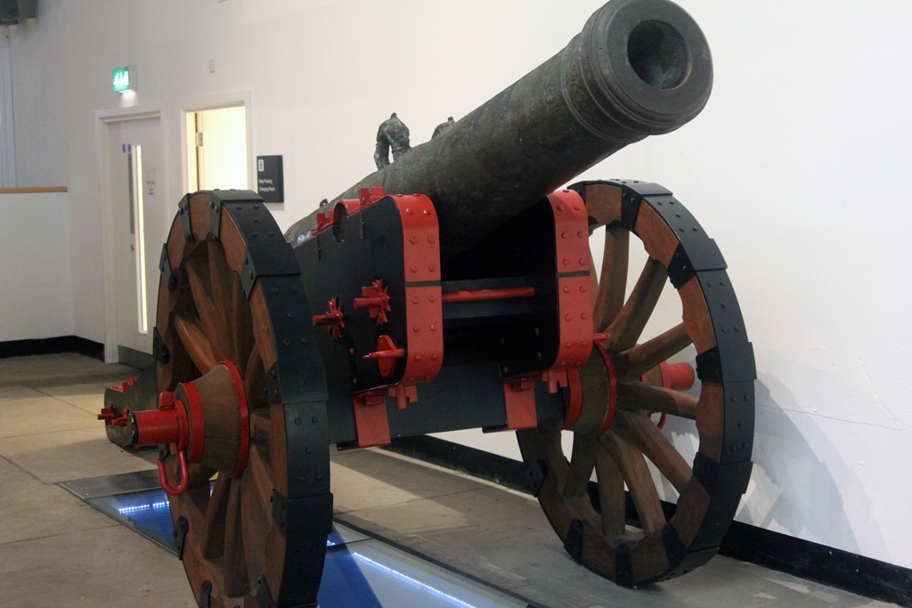 Siege Gun