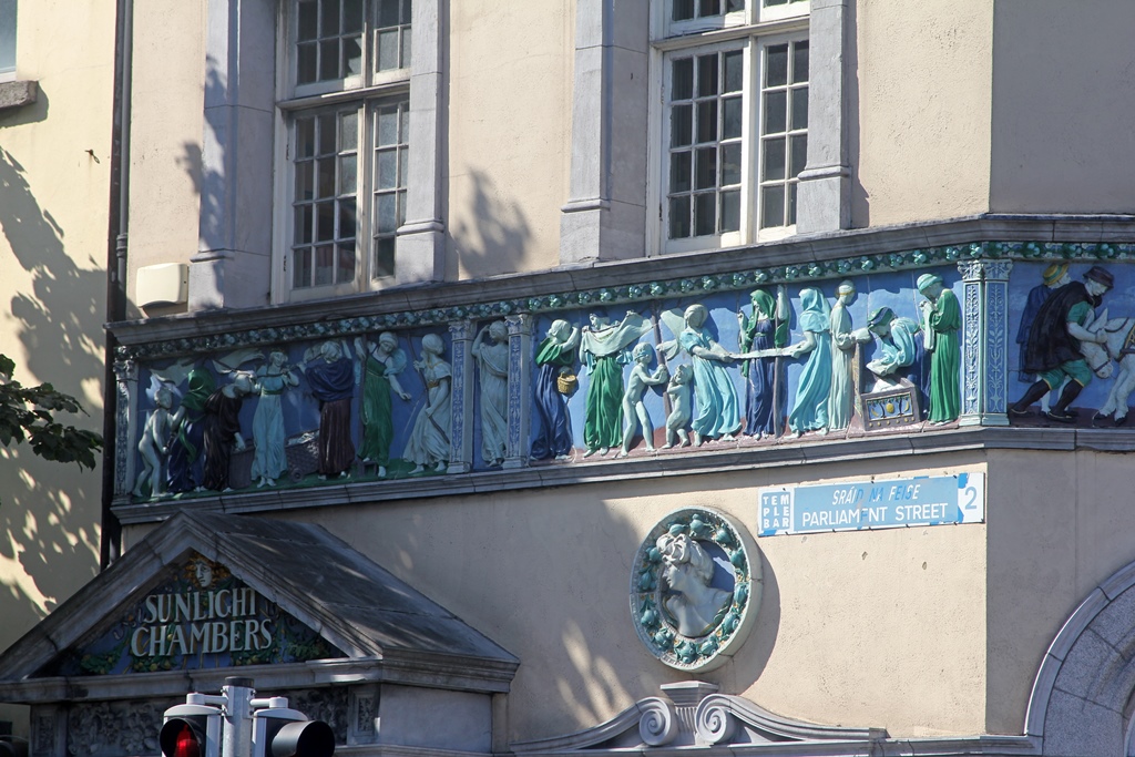 Sunlight Chambers Frieze