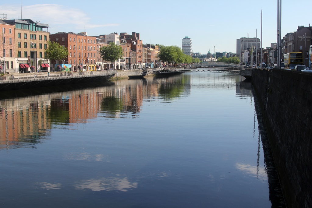 River Liffey from Grattan Bridge