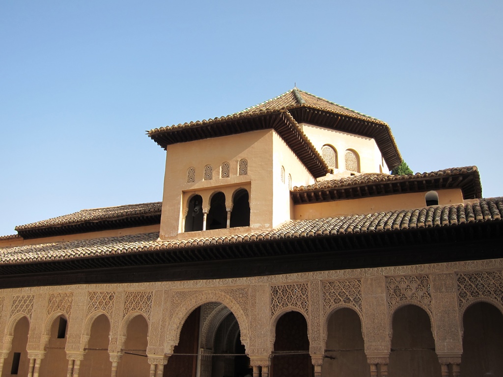 Hall of the Abencerrages, Courtyard of the Lions