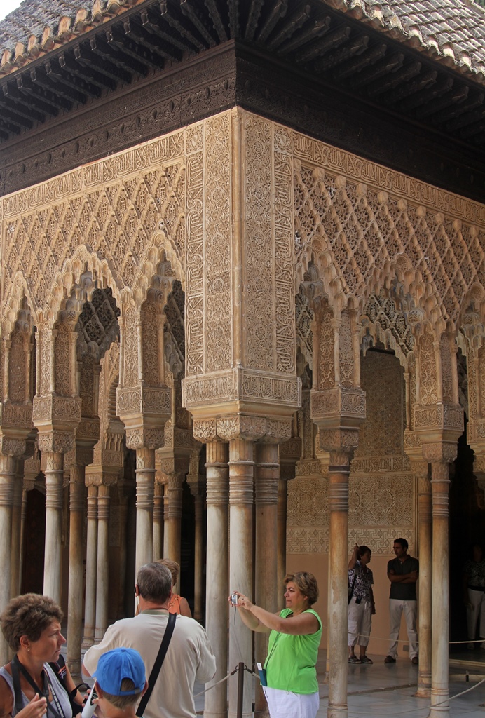 Portico and Tourists, Courtyard of the Lions