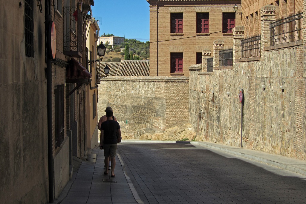 Descending Bajada San Martín