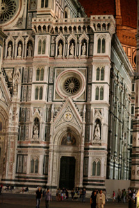 Duomo Faade, Right Side