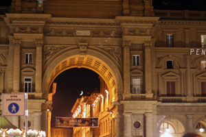 Triumphal Arch, Piazza della Repubblica