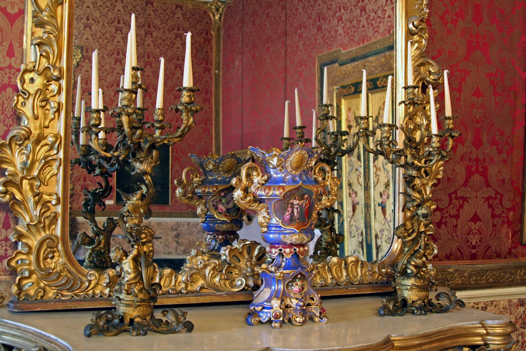 Mantel, Luca Giordano's Room