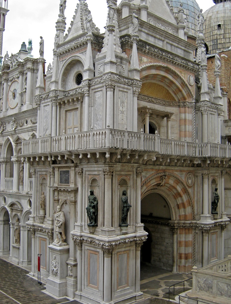 Foscari Arch