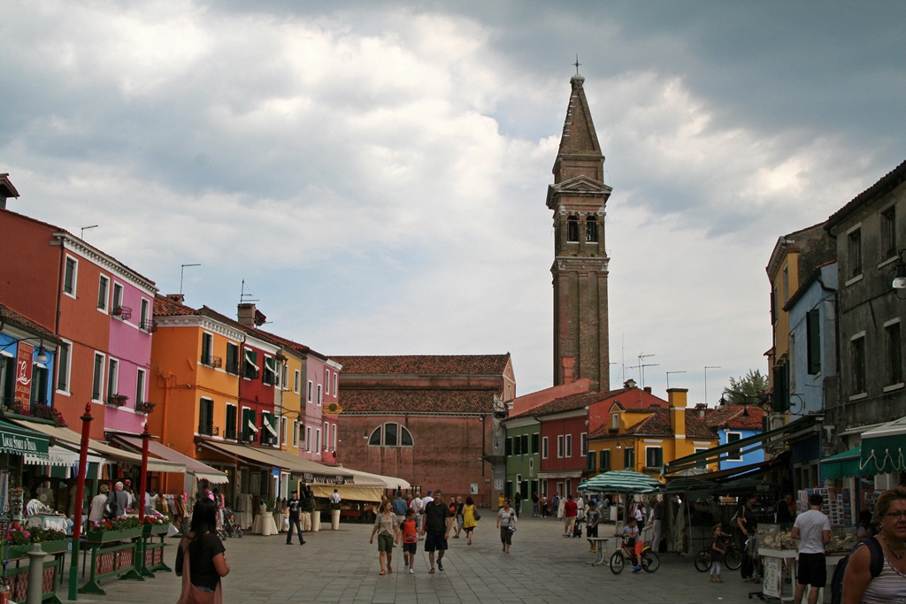 Church from Via Baldassarre Galuppi