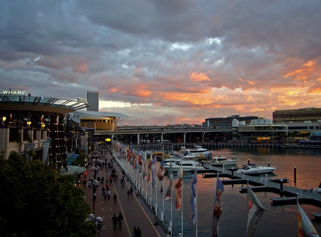 Walkway, Cockle Bay Wharf