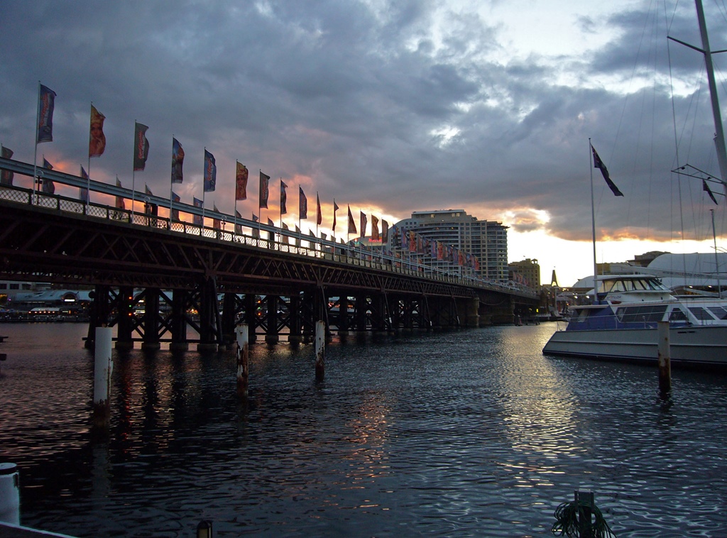 Pyrmont Bridge