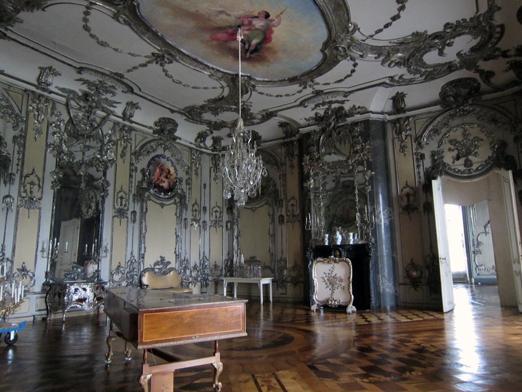 Concert Room