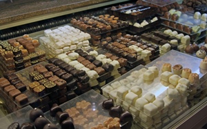 Display Case, Choco-holic