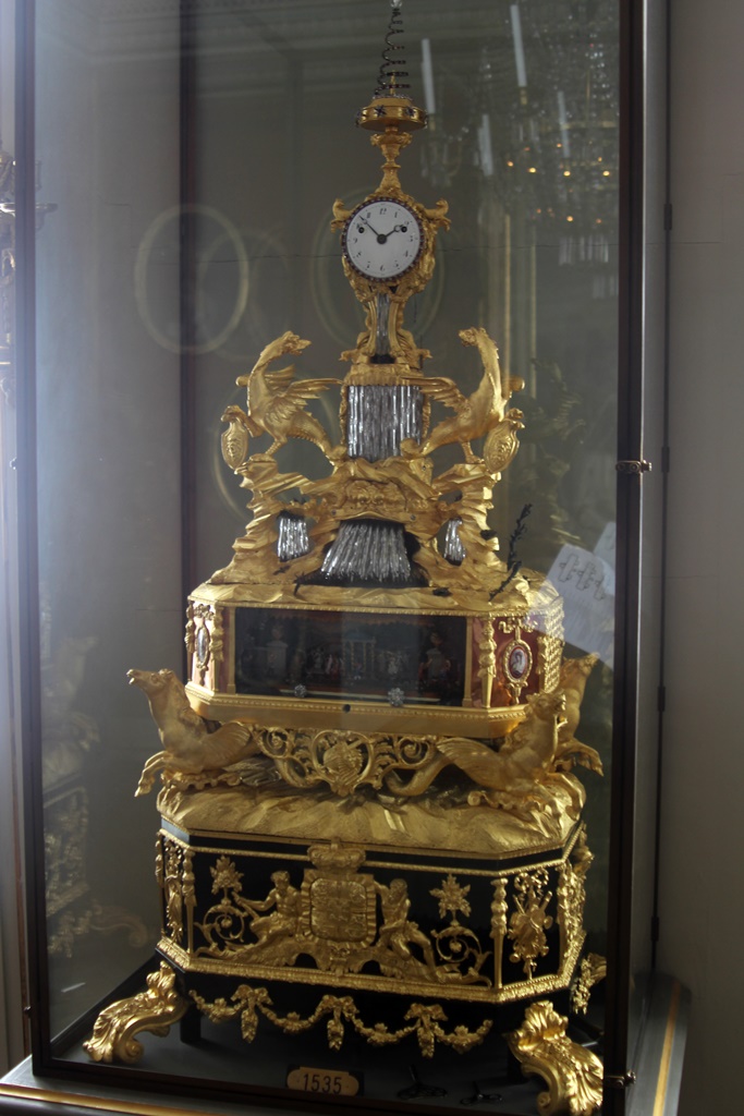 Clock with Chimes, Organ and Figures