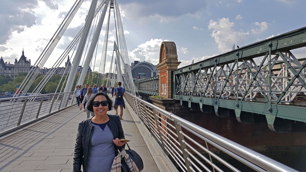 Nella on Golden Jubilee Bridge