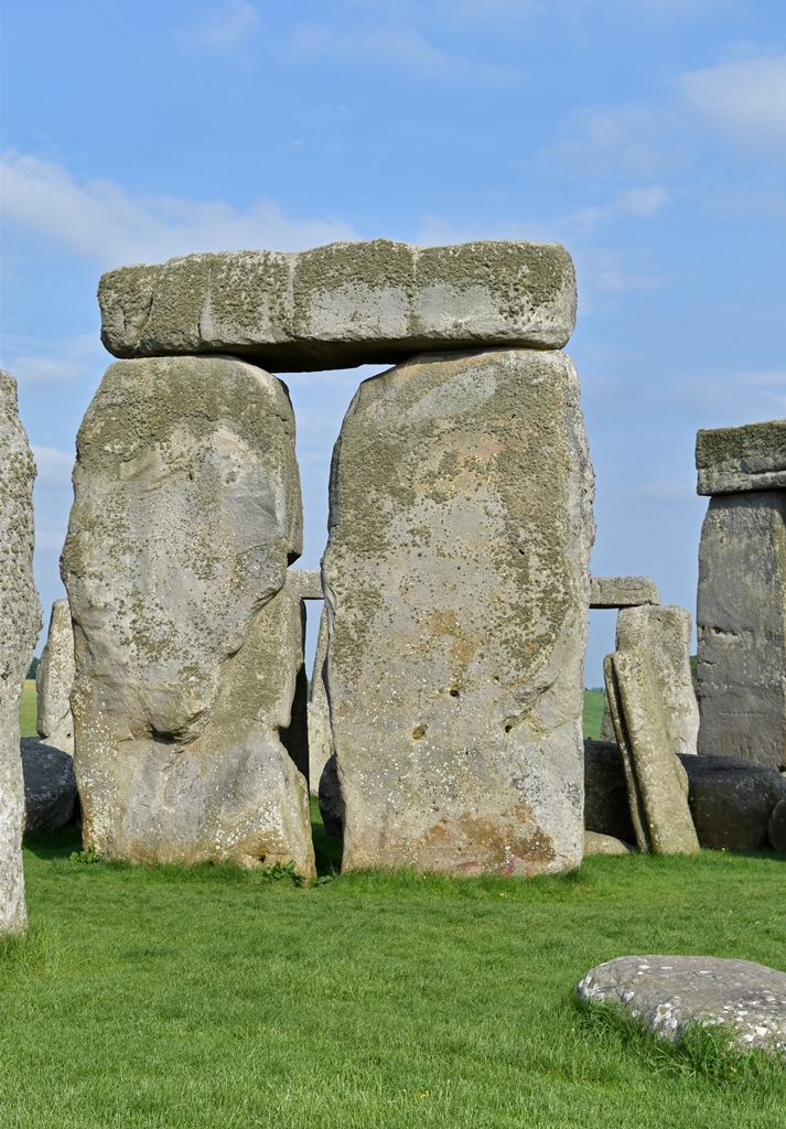 Inner Sarsen Stones with Lintel