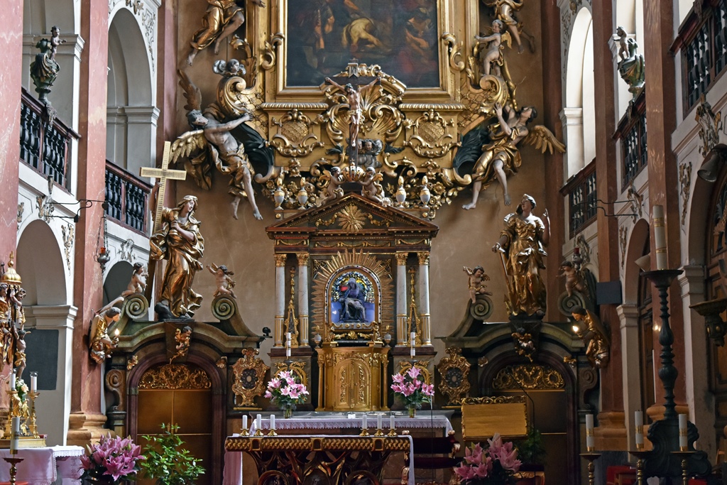 Main Altar