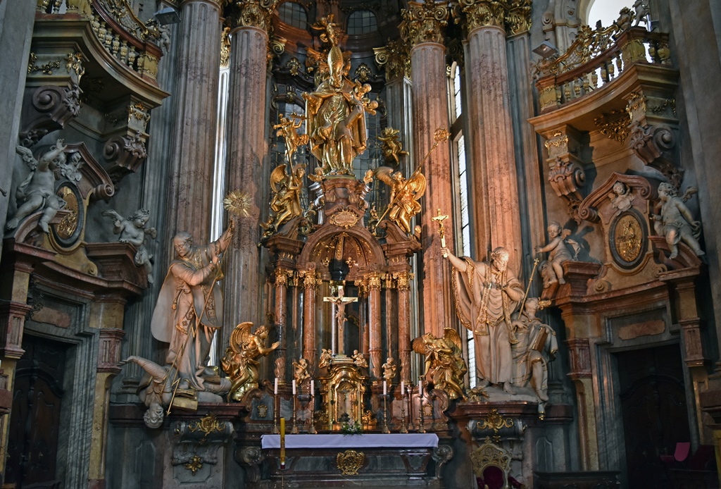 Main Altar