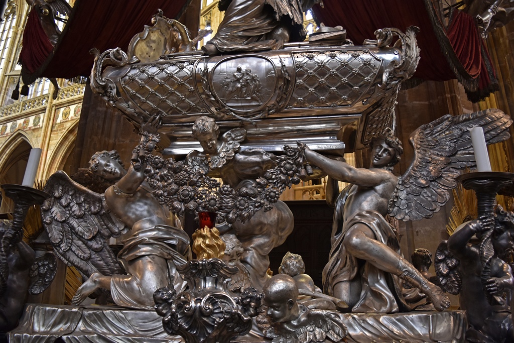 Tomb of St. John Nepomuk, detail